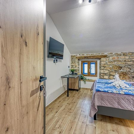 Vila Materada Poreč Exteriör bild